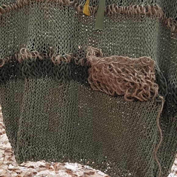 Summer/spring/fall cotton loose top, olive green, hand knitted - Picture 3 of 4